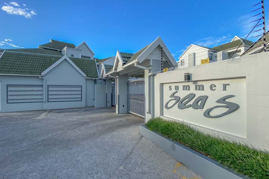 3 Bedroom Property for Sale in Summerstrand Eastern Cape